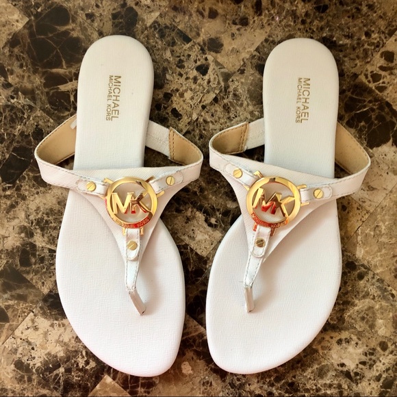 NEW Michael Kors White Sandals - Picture 1 of 3
